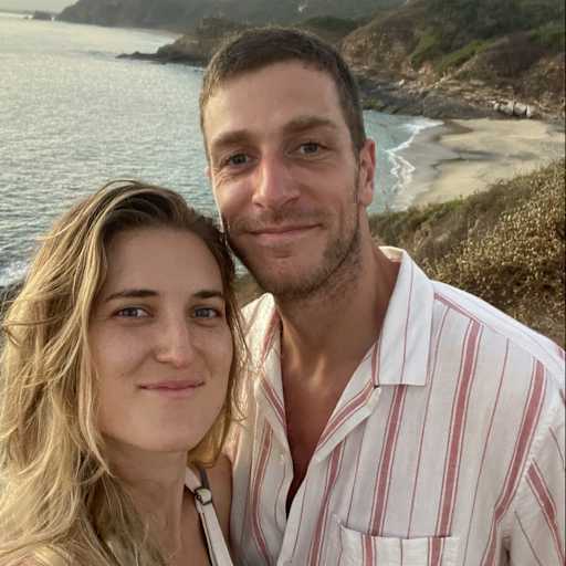 Profile image for pet sitters Olivia & Thibault 