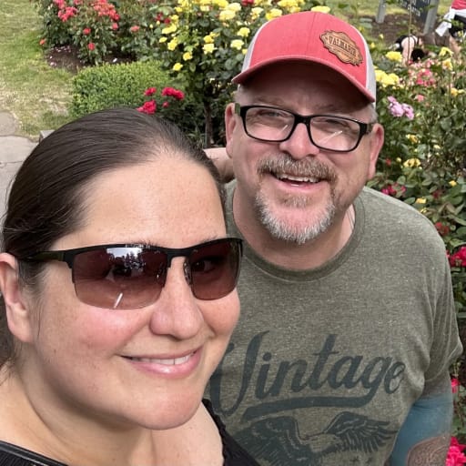 Profile image for pet sitters Dominique & Michael