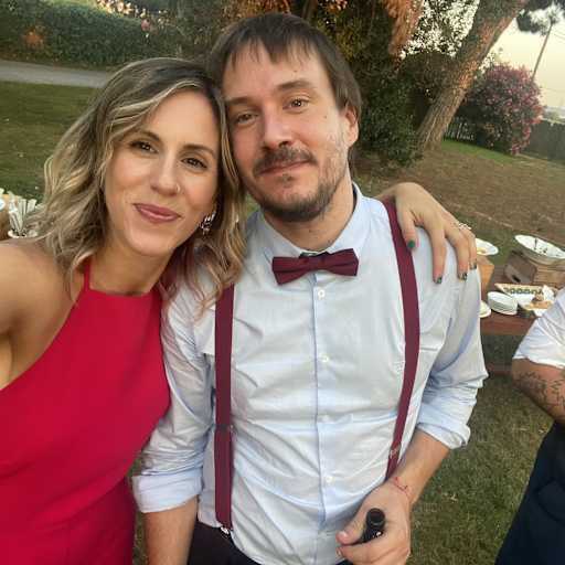 Profile image for pet sitters Lara & Eros