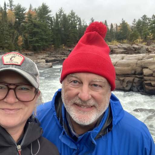 Profile image for pet sitters Vanessa & Ed