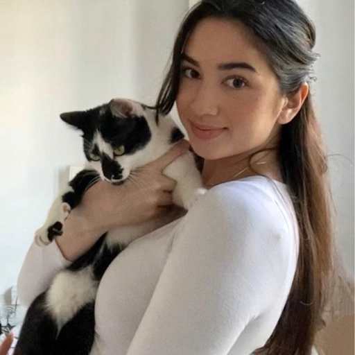 Profile image for pet sitter Caroline