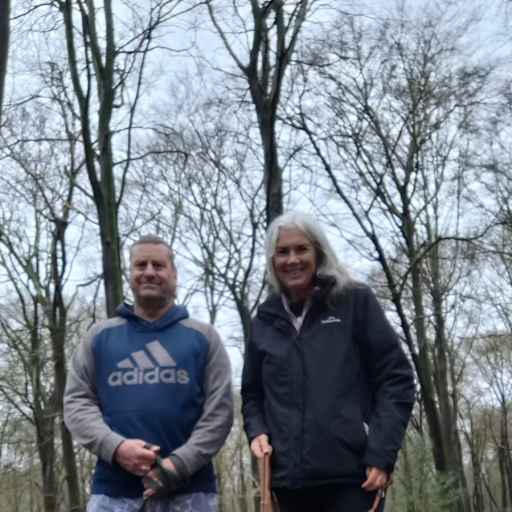 Profile image for pet sitters Kim & Steve