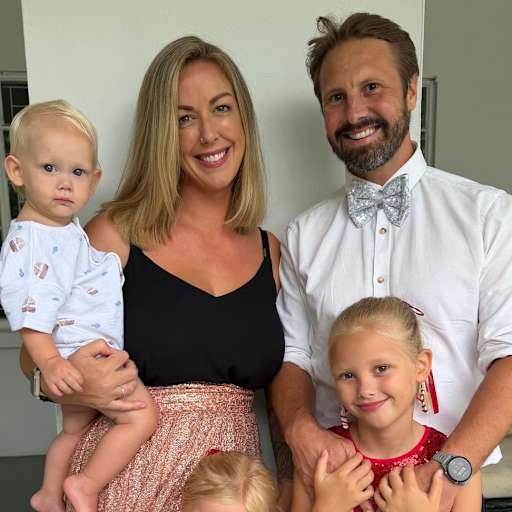 Profile image for pet sitters Anna & Jack