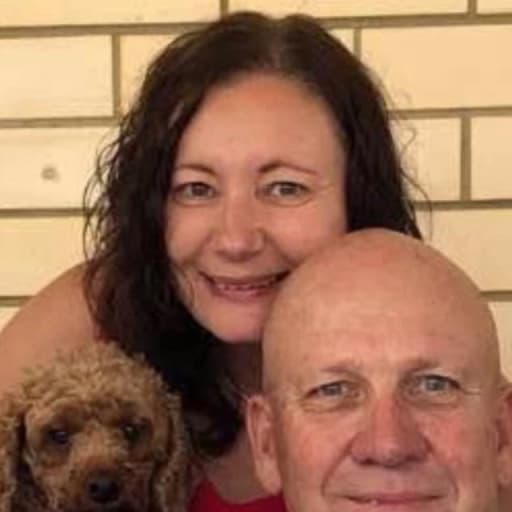 Profile image for pet sitters Deb & Ian