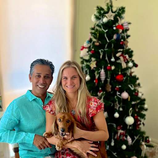 Profile image for pet sitters Jessica & Mark