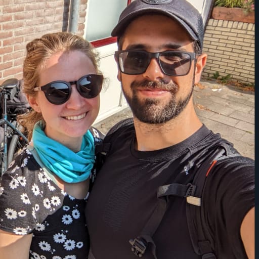 Profile image for pet sitters Sonja & Vicente