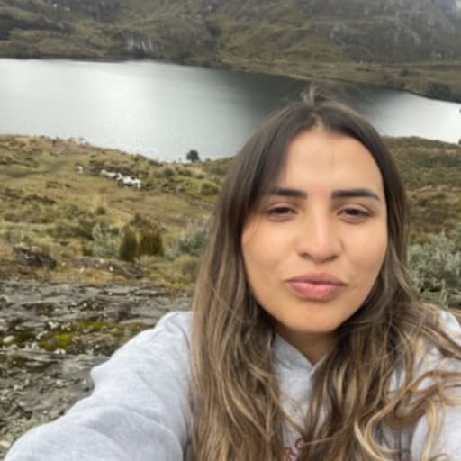 Profile image for pet sitter Estefania