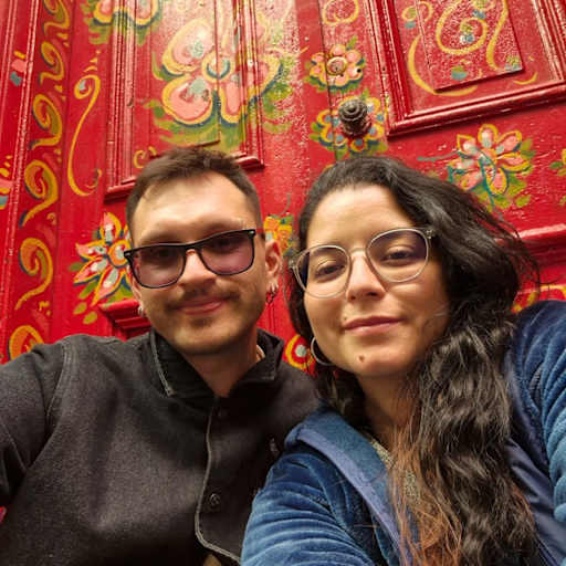 Profile image for pet sitters Yerko & Paulina