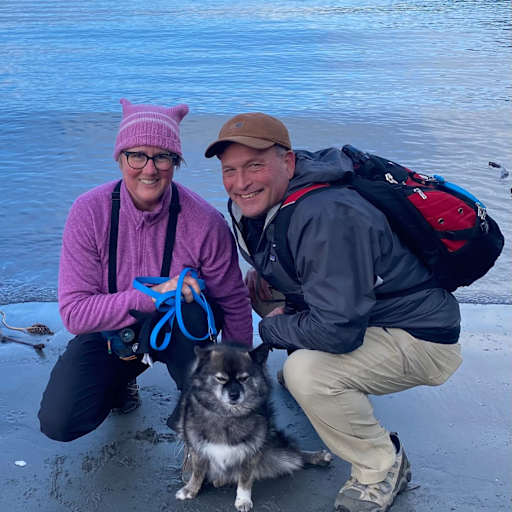 Profile image for pet sitters Deb & Joe
