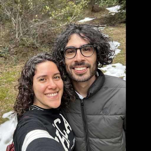 Profile image for pet sitters Flor & Franco