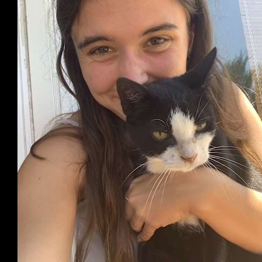 Profile image for pet sitter Lara