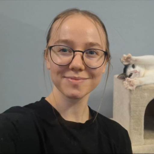 Profile image for pet sitter Carina