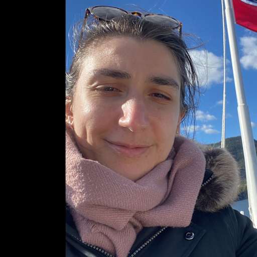 Profile image for pet sitter Eleni