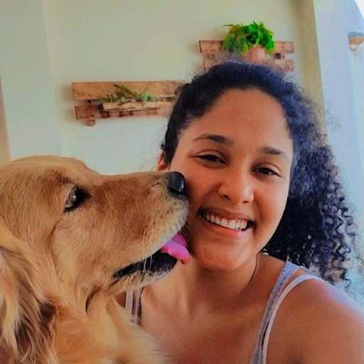 Profile image for pet sitter Aislaine