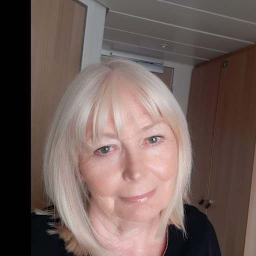 Profile image for pet sitter Jo