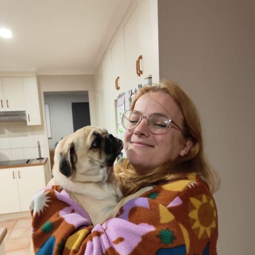 Profile image for pet sitters Isabelle & Max