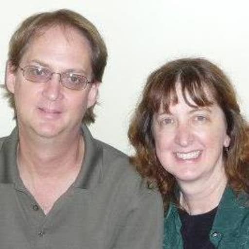 Profile image for pet sitters Peggy & Kurt