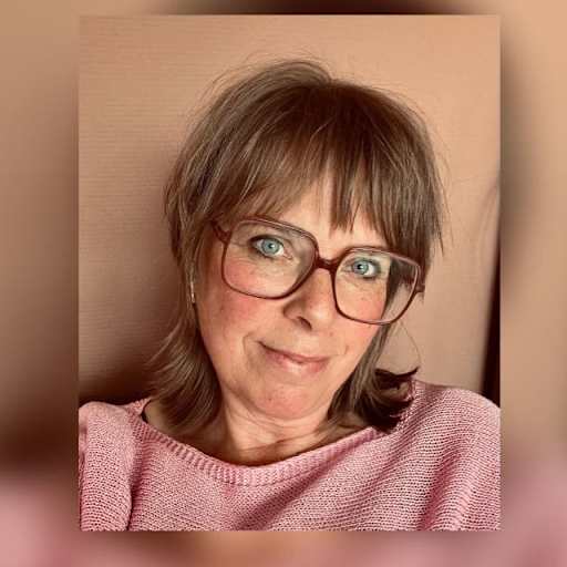 Profile image for pet sitter Shelley