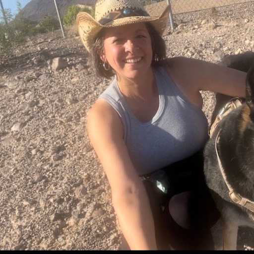 Profile image for pet sitter Mercedes