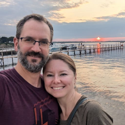 Profile image for pet sitters Larissa & Brandon 