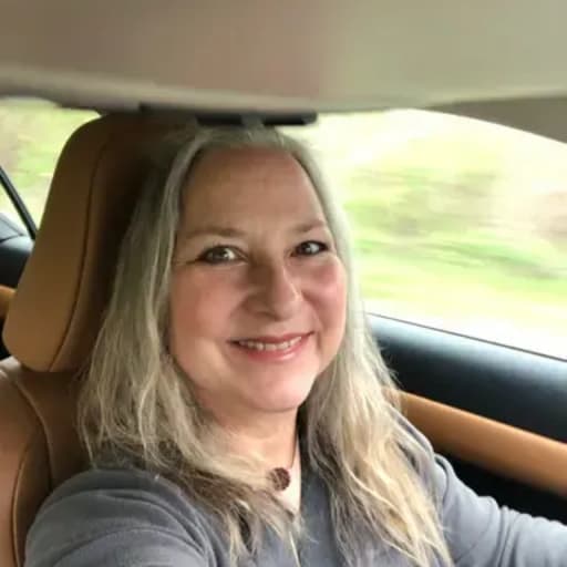 Profile image for pet sitter Sarah