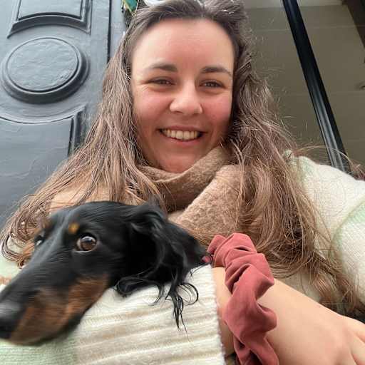 Profile image for pet sitter Charis