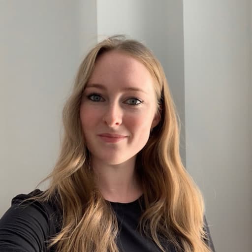 Profile image for pet sitter Kelly