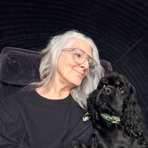 Profile image for pet sitter Annee