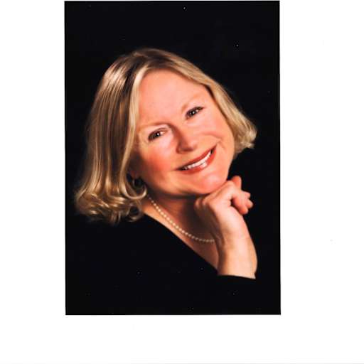 Profile image for pet sitter paulette