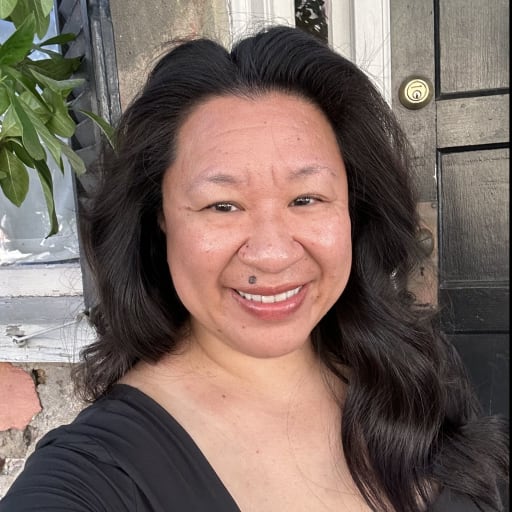 Profile image for pet sitter Mai Jill
