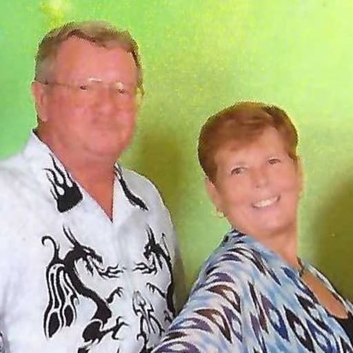 Profile image for pet sitters Patricia & Tony