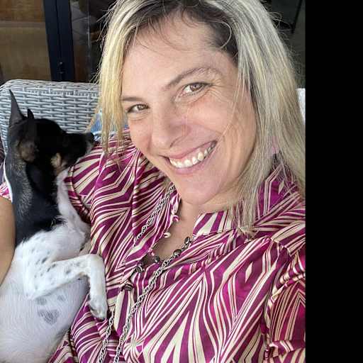 Profile image for pet sitters Amanda & Salvador