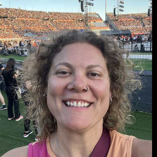 Profile image for pet sitter Laura