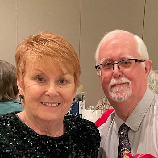 Profile image for pet sitters Roberta & David