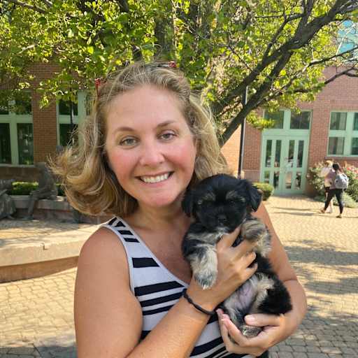 Profile image for pet sitter Denise