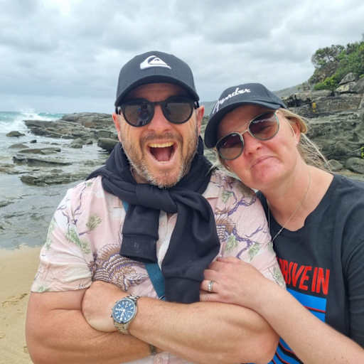 Profile image for pet sitters Linda & Daniel