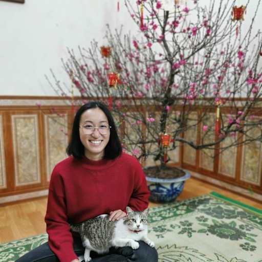 Profile image for pet sitter Hong Van