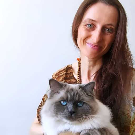 Profile image for pet sitter Erika