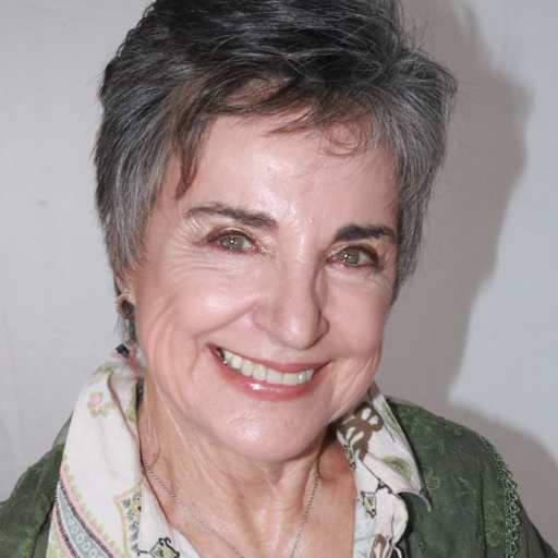 Profile image for pet sitter Nina