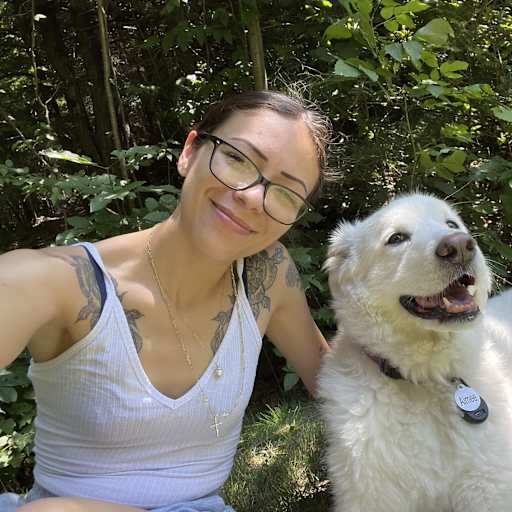 Profile image for pet sitter Gabriela