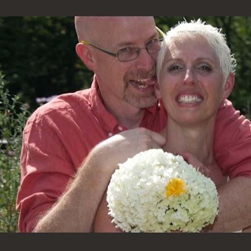 Profile image for pet sitters Lew - & Kathleen