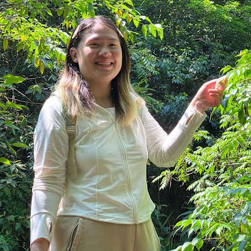 Profile image for pet sitter Li
