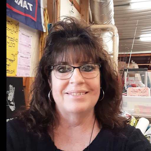 Profile image for pet sitter Lorri