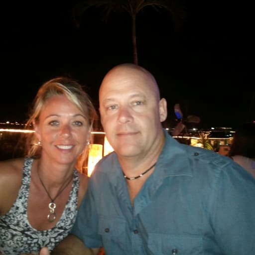 Profile image for pet sitters Cheryl & John