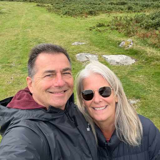 Profile image for pet sitters Diana & Hal