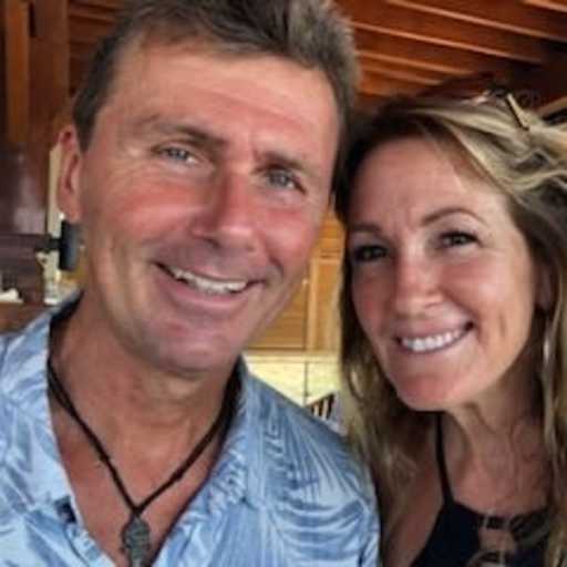 Profile image for pet sitters WENDY & Norm