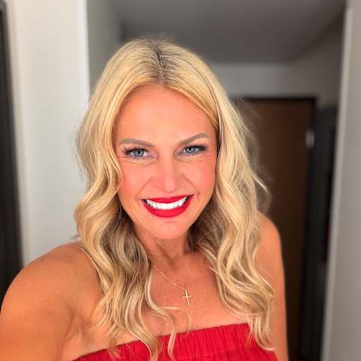 Profile image for pet sitter Jenn
