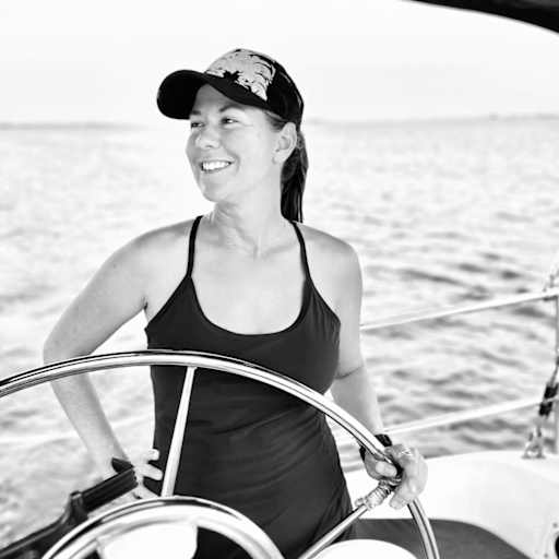 Profile image for pet sitter Holly