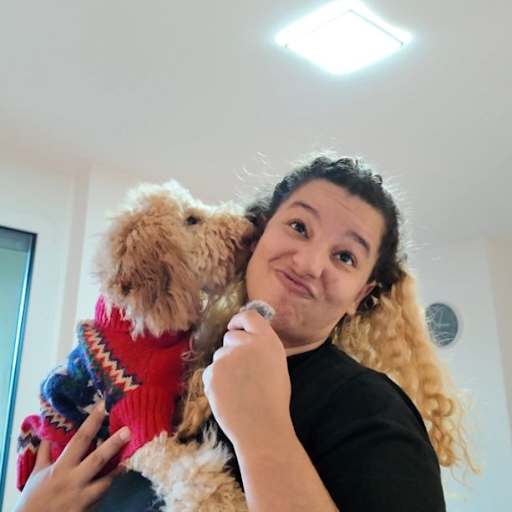 Profile image for pet sitter Helissa
