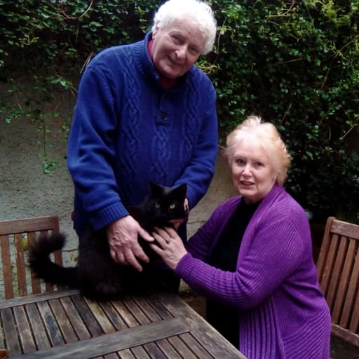 Profile image for pet sitters ANNE & John